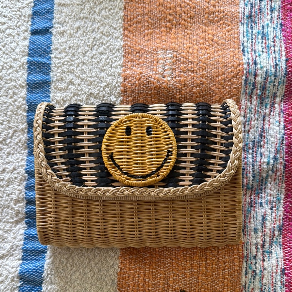 Woven Smiley Face Clutch - Black and Tan